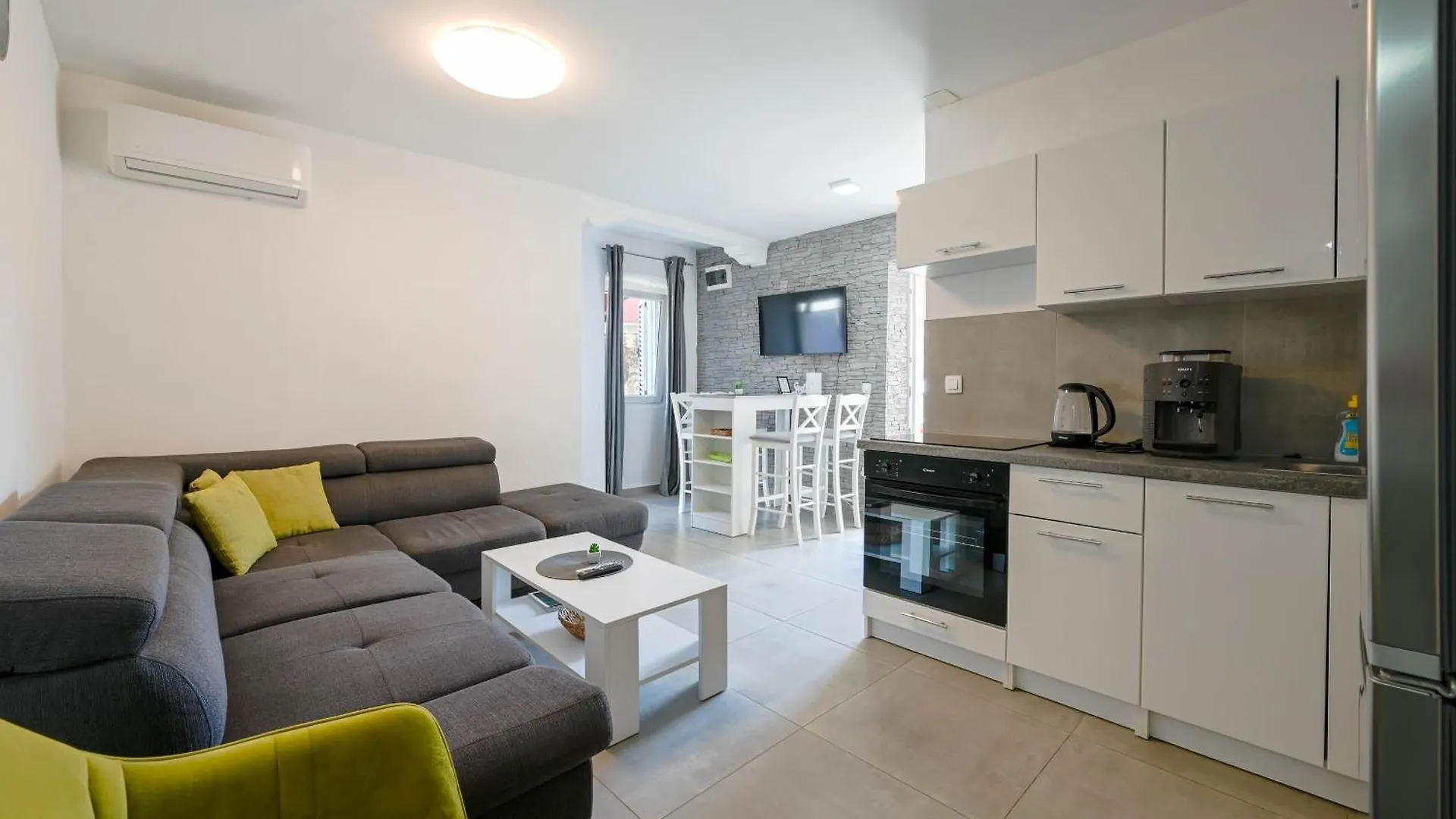 Stube Apartment Old Town With Balcony Rovinj